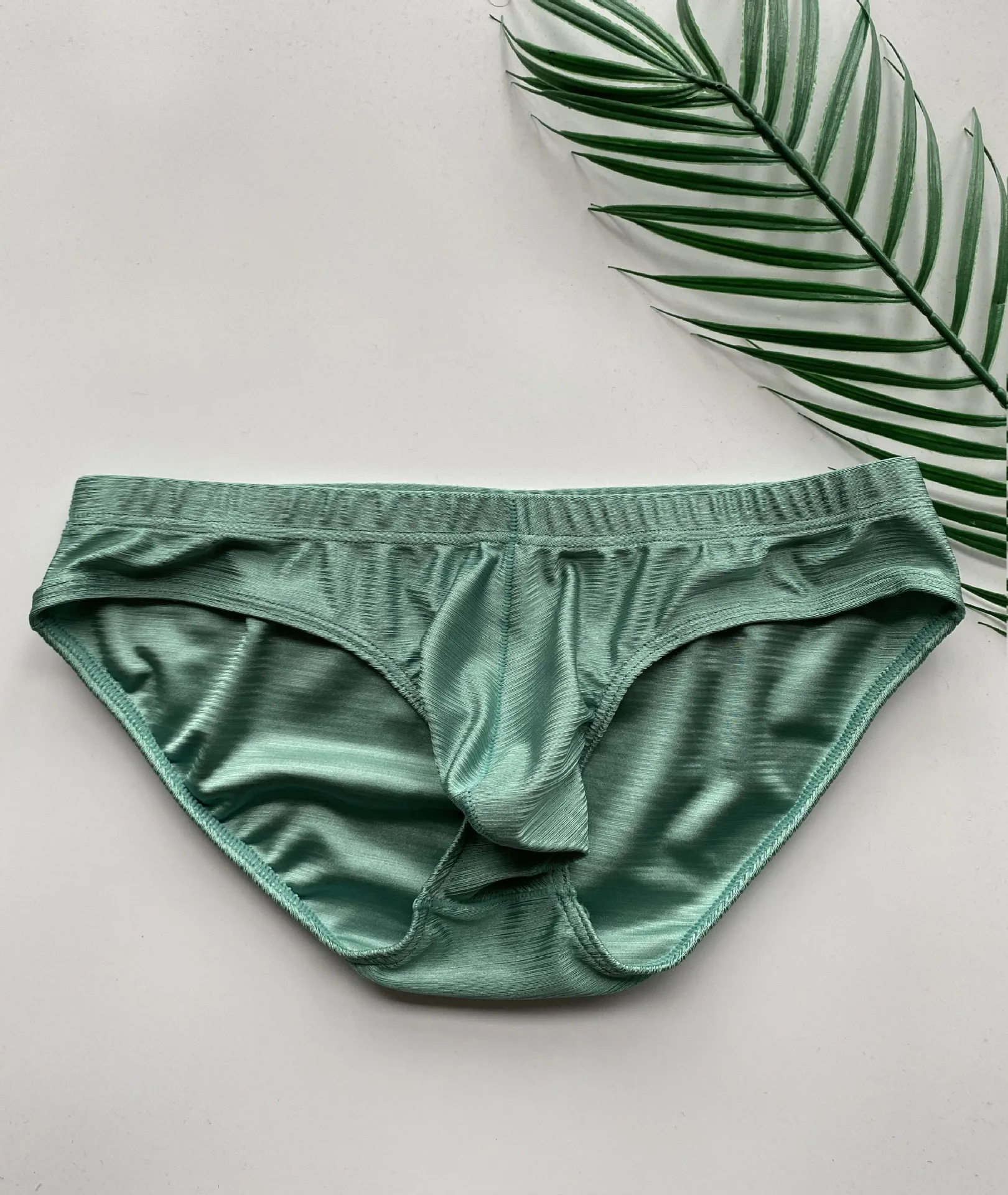 New Styke Nylon Briefs Mens Comfortable Underpants Man Bright Solid Underwear Mens Breathable Low-rise Briefs
New Styke Nylon Briefs Mens Comfortable Underpants Man Bright Solid Underwear Mens Breathable Low-rise Briefs