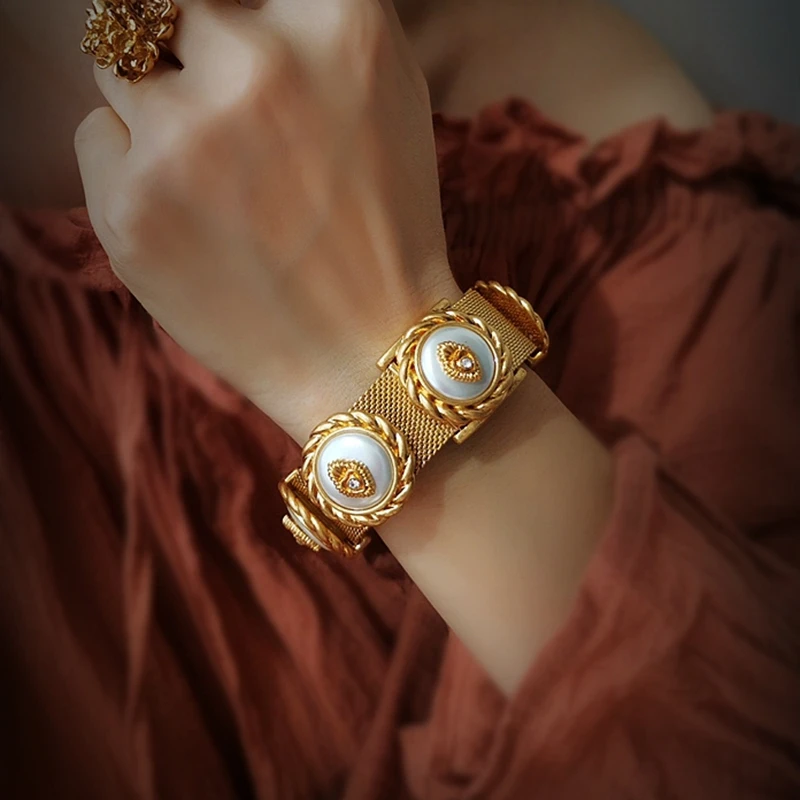 Timeless Wonder Fancy Pearl Geo Eye Watch Strap Bracelets for Women Designer Jewelry Trendy Gift Gothic Hiphop Punk Rare 4263
Timeless Wonder Fancy Pearl Geo Eye Watch Strap Bracelets for Women Designer Jewelry Trendy Gift Gothic Hiphop Punk Rare 4263