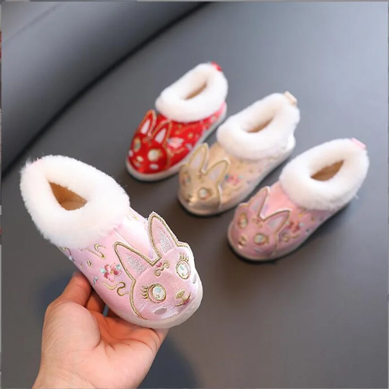 Winter Velvet Cotton Shoes Children Hanfu Plush Girl Flowers Embroidery Chinese Vinage Princess ancient boots Girls' hanfu shoes
Winter Velvet Cotton Shoes Children Hanfu Plush Girl Flowers Embroidery Chinese Vinage Princess ancient boots Girls' hanfu shoes