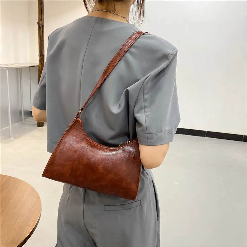 2022 Leather Solid Color Chain Handbags for Women Fashion Exquisite Shopping Bag Retro Casual Women Totes Shoulder Bags Female
2022 Leather Solid Color Chain Handbags for Women Fashion Exquisite Shopping Bag Retro Casual Women Totes Shoulder Bags Female