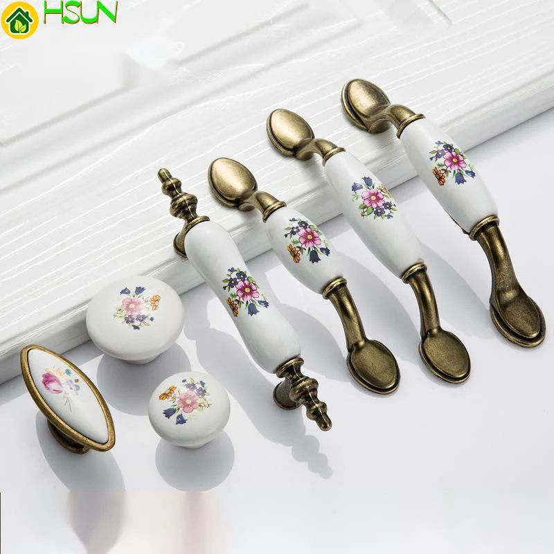 cloakroom European antique ceramic handle auspicious flower cabinet door handle drawer cabinet door handle
cloakroom European antique ceramic handle auspicious flower cabinet door handle drawer cabinet door handle
