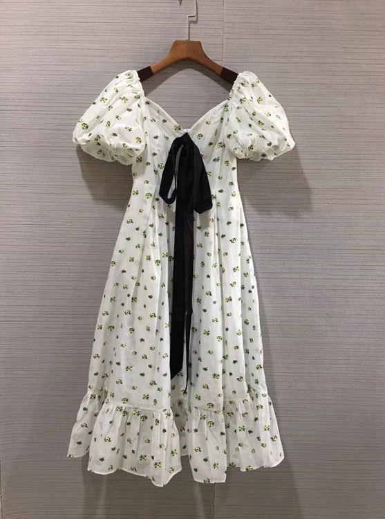 2022 new women fashion bubble short-sleeved bow tie broken flower waist large swing mid-length skirt fairy dress 714
2022 new women fashion bubble short-sleeved bow tie broken flower waist large swing mid-length skirt fairy dress 714