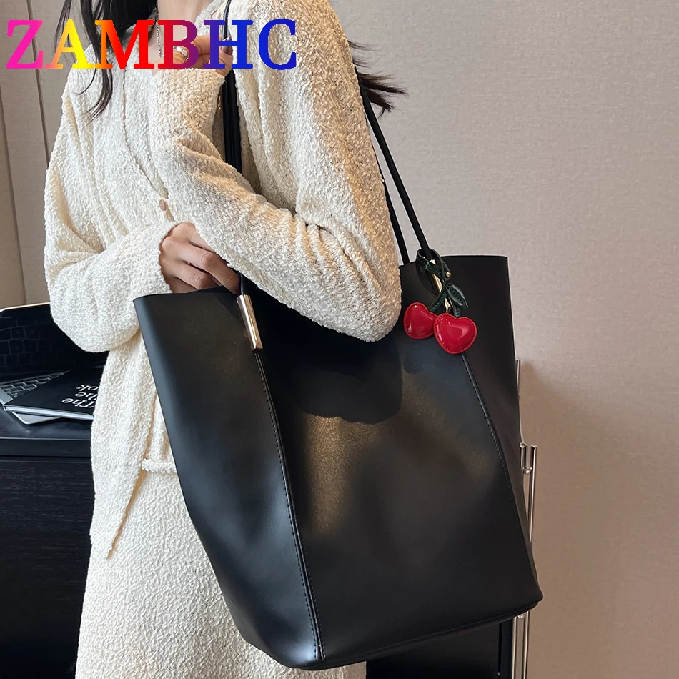 2 Set Large Capacity Shoulder Side Bags for Women Soft PU Leather Purse and Handbags Luxury 2023 Simple Trend Female Casual Tote
2 Set Large Capacity Shoulder Side Bags for Women Soft PU Leather Purse and Handbags Luxury 2023 Simple Trend Female Casual Tote