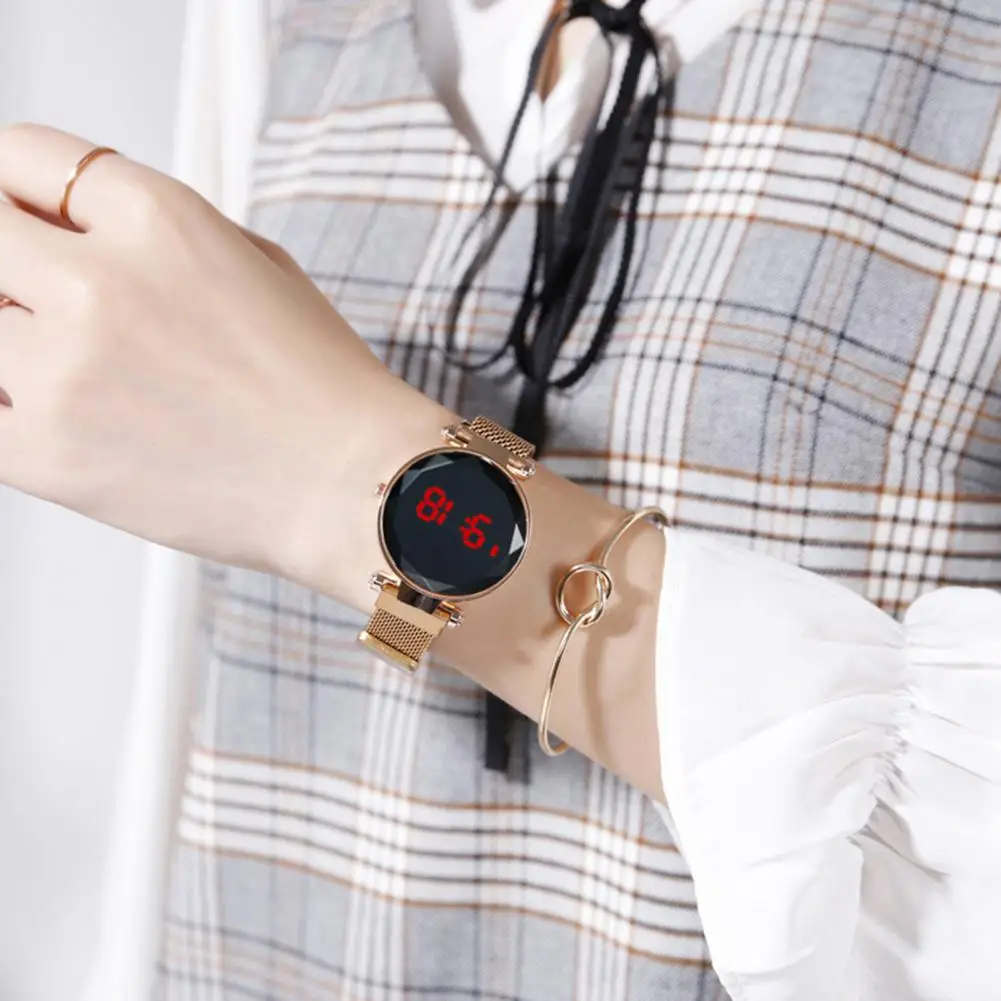 Universal Electronic Watch Touch Screen Timepiece World Time Lady Wristwatch Scratch-resistant Watch Gift
Universal Electronic Watch Touch Screen Timepiece World Time Lady Wristwatch Scratch-resistant Watch Gift