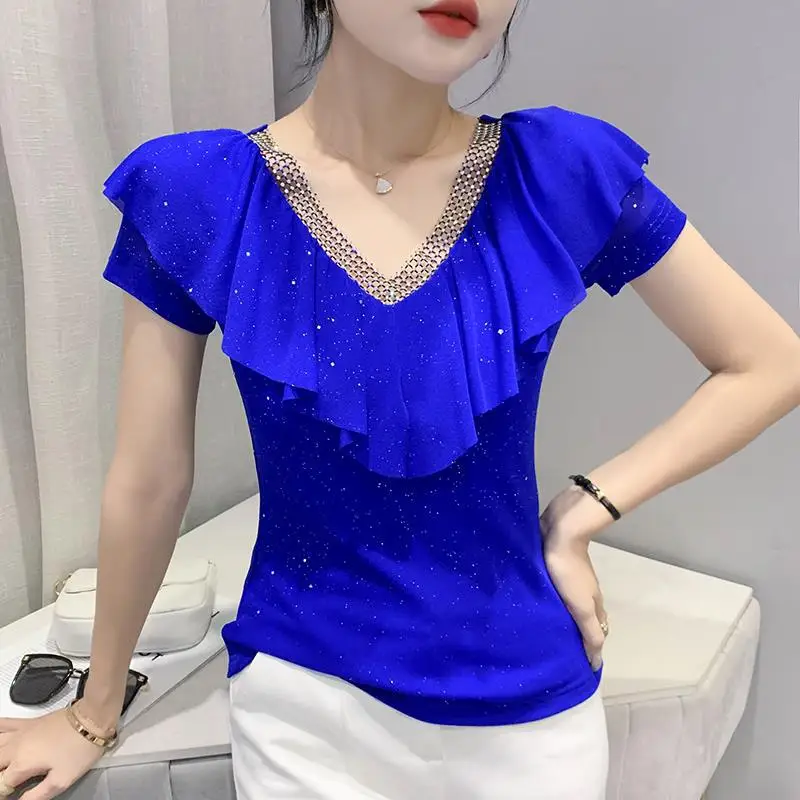 2022 Summer New V-neck Mesh Short-sleeved Hollow Diamond Slim Fit T-shirt Women
2022 Summer New V-neck Mesh Short-sleeved Hollow Diamond Slim Fit T-shirt Women
