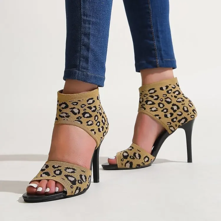 Women's Shoes Comfortable Super High Heels Black Skinny Heel Fish Mouth Sandals Banquet Women's Shoes Boots Sexy Basic Style
Women's Shoes Comfortable Super High Heels Black Skinny Heel Fish Mouth Sandals Banquet Women's Shoes Boots Sexy Basic Style