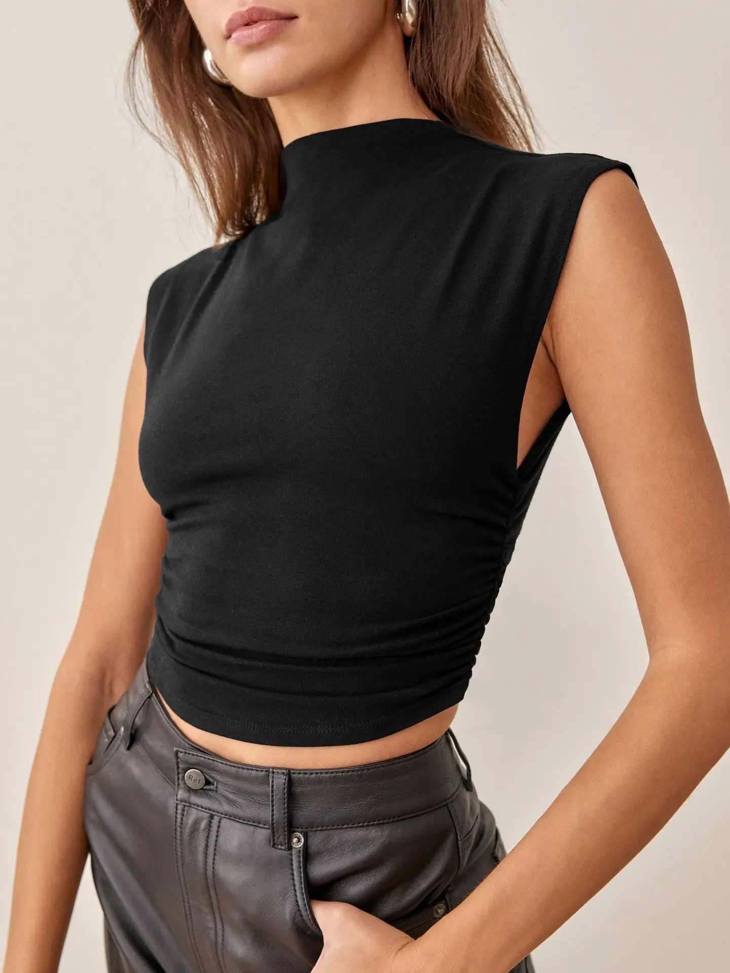 Newly Summer Tops Fashion Sexy Women's High Collar Sleeveless Vest Elegant Lady Basic Casual Bottoming Tees
Newly Summer Tops Fashion Sexy Women's High Collar Sleeveless Vest Elegant Lady Basic Casual Bottoming Tees