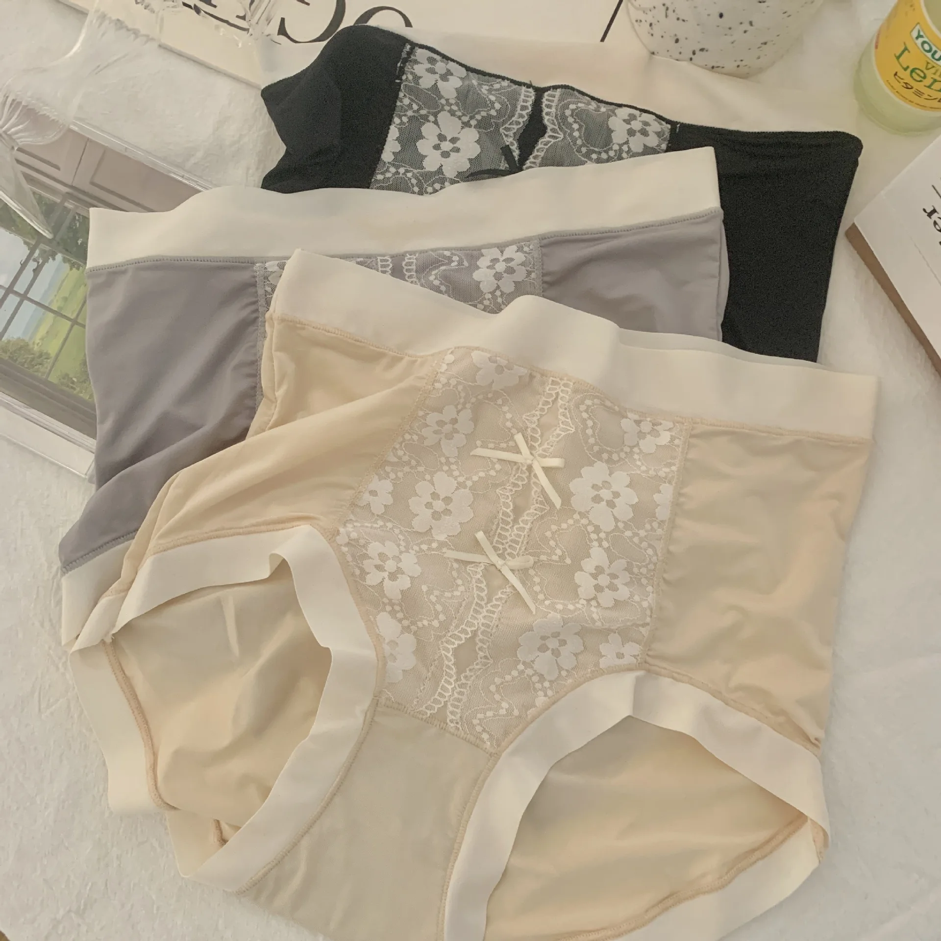 Small Waist Ice Silk High Waist Abdomen Underwear Women's Lace Embroidery Seamless Hip-lifting Bow Jacquard Briefs Panties Sexy
Small Waist Ice Silk High Waist Abdomen Underwear Women's Lace Embroidery Seamless Hip-lifting Bow Jacquard Briefs Panties Sexy