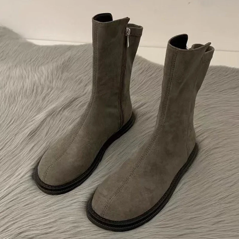 Женские ботинки челси на плоской подошве, дизайнерские новые модные зимние замшевые ботинки, зимние ботинки на молнии, 2023
Женские ботинки челси на плоской подошве, дизайнерские новые модные зимние замшевые ботинки, зимние ботинки на молнии, 2023