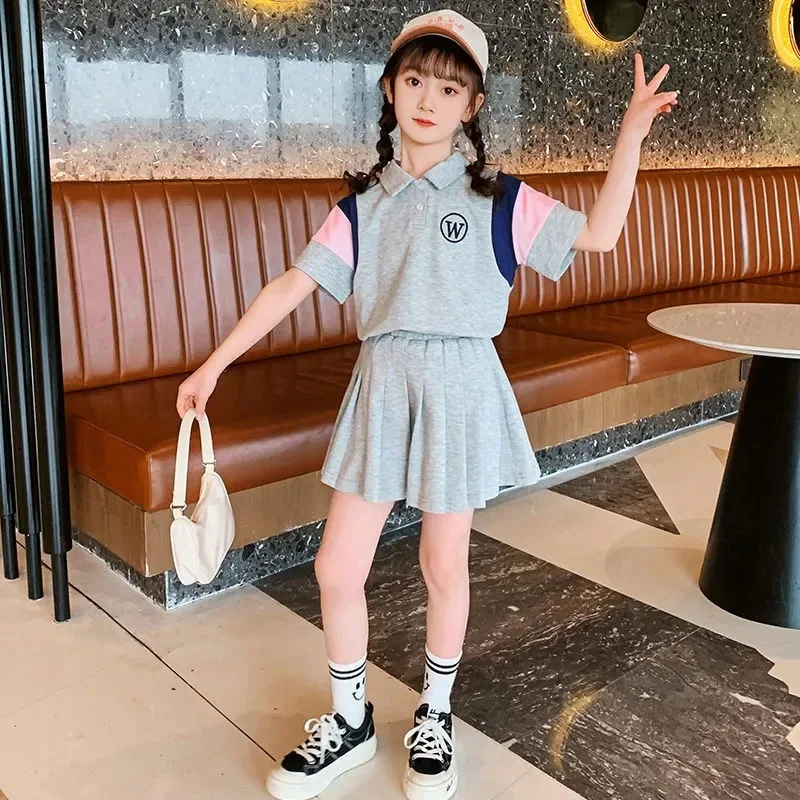 Летний спортивный костюм для девочек, Детский комплект из 2 предметов с коротким рукавом, юбка и брюки для девочек-подростков, костюмы в студенческом стиле, детская одежда для отдыха
Летний спортивный костюм для девочек, Детский комплект из 2 предметов с коротким рукавом, юбка и брюки для девочек-подростков, костюмы в студенческом стиле, детская одежда для отдыха