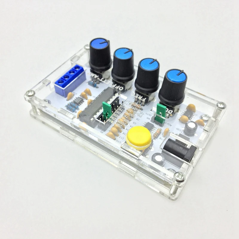 MAX038 Signal Generator DIY Kit 1Hz-20Mhz Function Generator High-Speed Op-Amp Generator Sine/Rectangular/Sawtooth
MAX038 Signal Generator DIY Kit 1Hz-20Mhz Function Generator High-Speed Op-Amp Generator Sine/Rectangular/Sawtooth