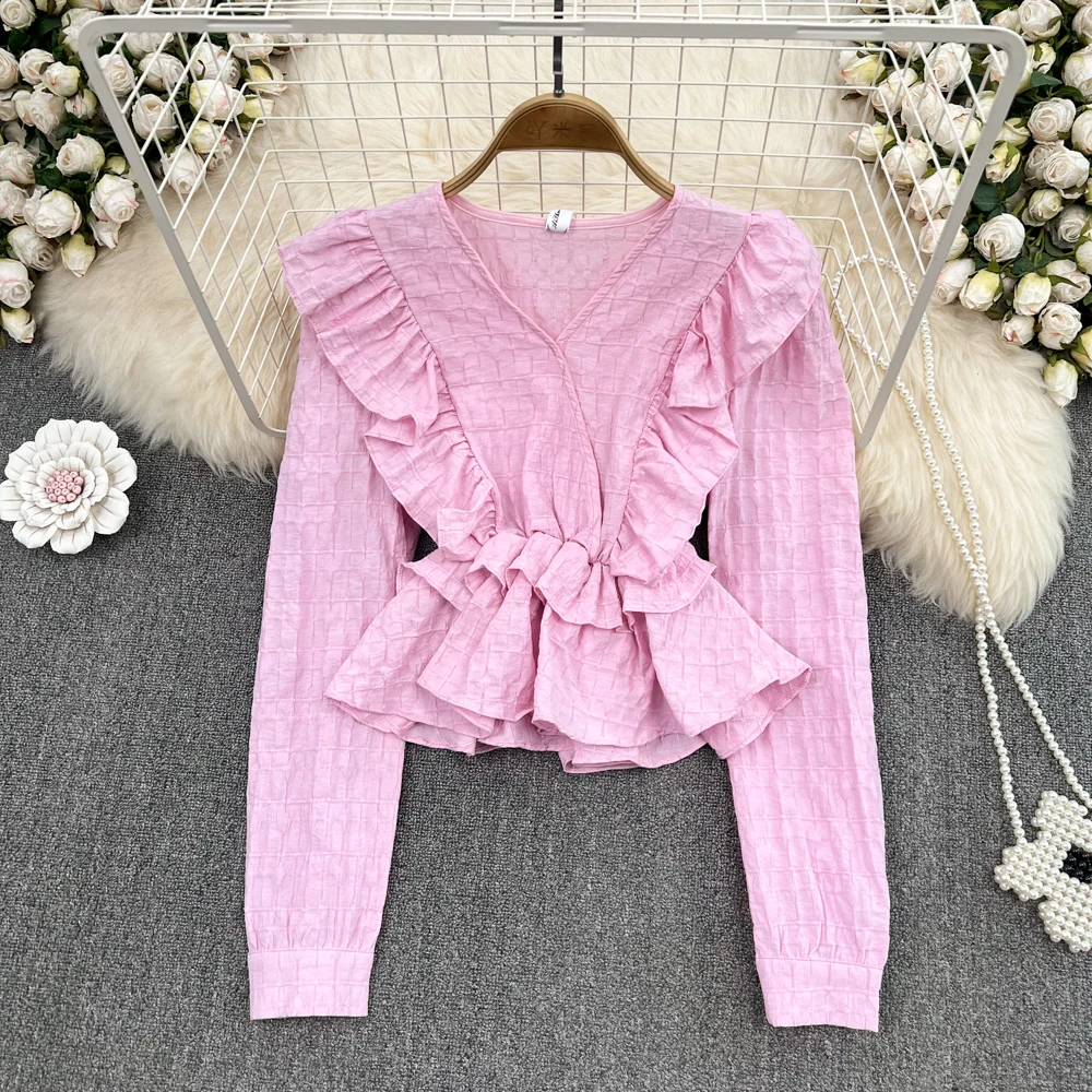 Осенний женский короткий топ с v-образным вырезом и оборками с длинными рукавами и высокой талией
Осенний женский короткий топ с v-образным вырезом и оборками с длинными рукавами и высокой талией