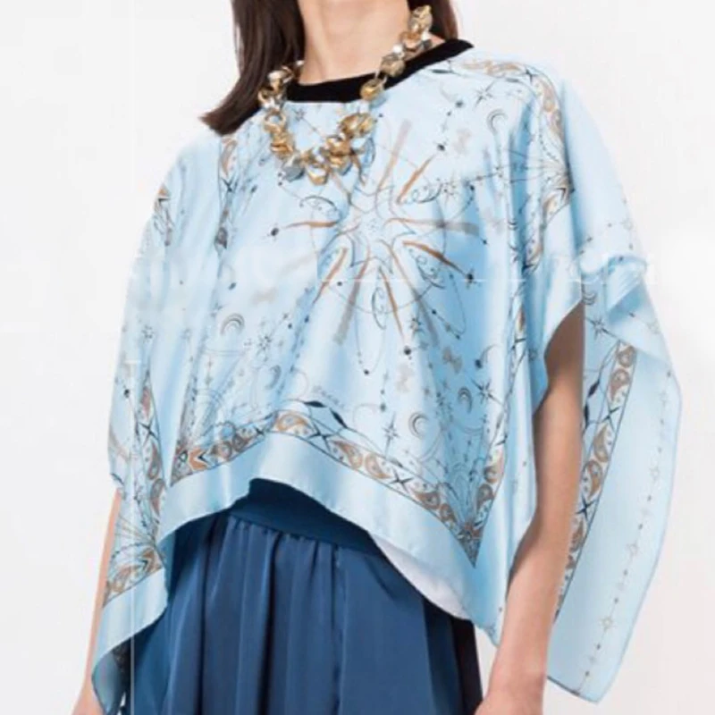 Women's T-shirt 2022 Summer New Irregular Fake Two-piece Stitching Hit Color Top Blue Cape Personality Design Short-sleeved Tees
Women's T-shirt 2022 Summer New Irregular Fake Two-piece Stitching Hit Color Top Blue Cape Personality Design Short-sleeved Tees