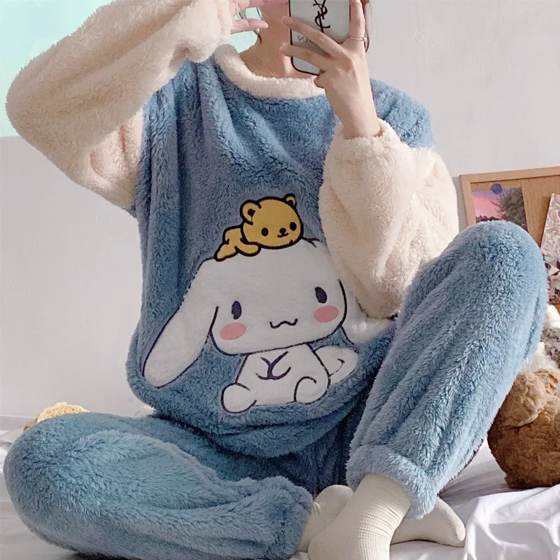 Kawaii Sanrio Cartoon Coral Velvet Pajamas Thickened Winter Warm Cute Cinnamoroll Housewear Christmas Birthday Creative Gifts
Kawaii Sanrio Cartoon Coral Velvet Pajamas Thickened Winter Warm Cute Cinnamoroll Housewear Christmas Birthday Creative Gifts