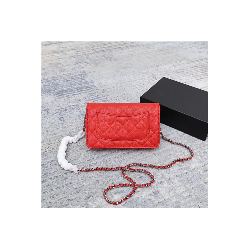 2022 hot ladies small fragrance silver chain diamond plaid small square bag chain shoulder rhombus bag
2022 hot ladies small fragrance silver chain diamond plaid small square bag chain shoulder rhombus bag