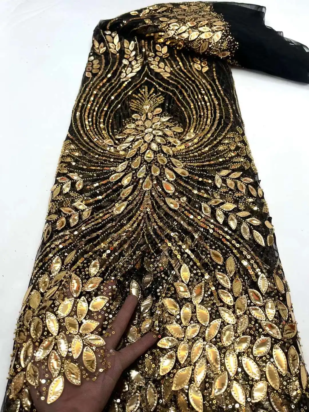 Fashion African Tulle Beaded Lace Fabric 2022 High-end Nigerian French Mesh Embroidery Lace Sequins Fabric For Party Wedding
Fashion African Tulle Beaded Lace Fabric 2022 High-end Nigerian French Mesh Embroidery Lace Sequins Fabric For Party Wedding