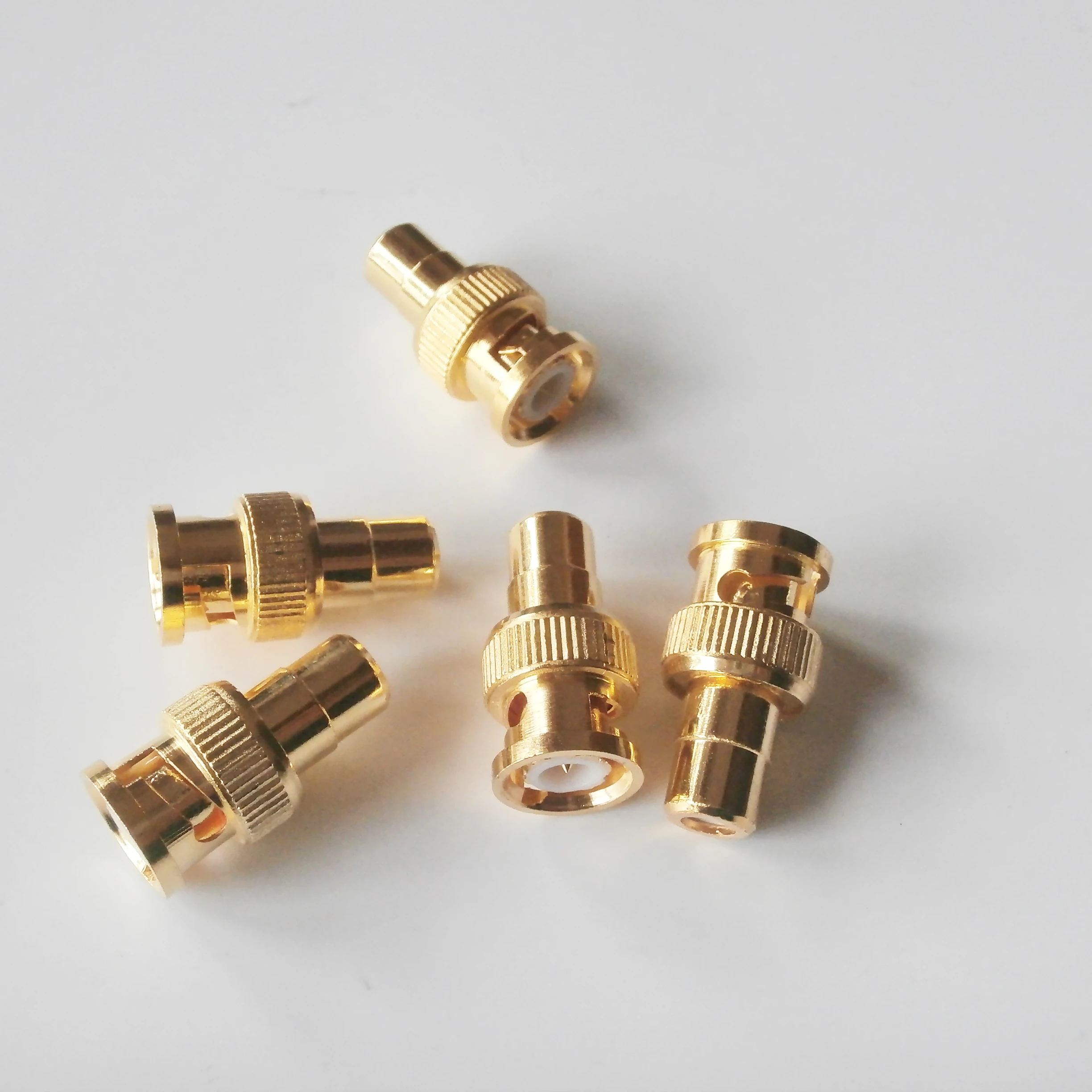

1X Pcs Q9 BNC Male To RCA Female Plug BNC to RCA GOLD Plated Brass Straight Coaxial RF Connector Socket Adapters