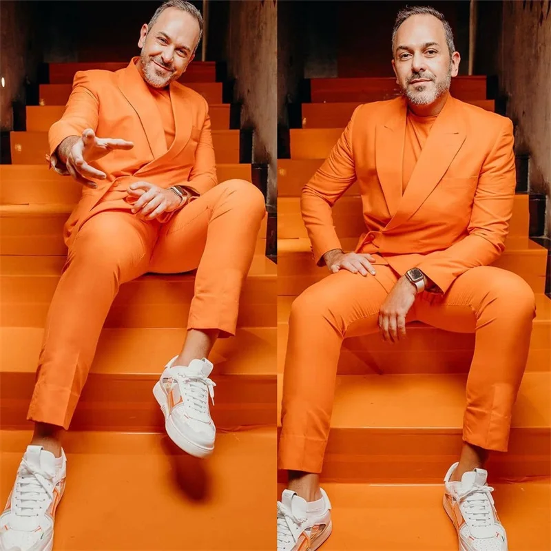 Bright Orange Men Pants Suits Fashion Fit Groom Tuxedos Peaked Lapel Prom Party Blazer Custom Made 2 Pcs (Jacket+Pants)
Bright Orange Men Pants Suits Fashion Fit Groom Tuxedos Peaked Lapel Prom Party Blazer Custom Made 2 Pcs (Jacket+Pants)