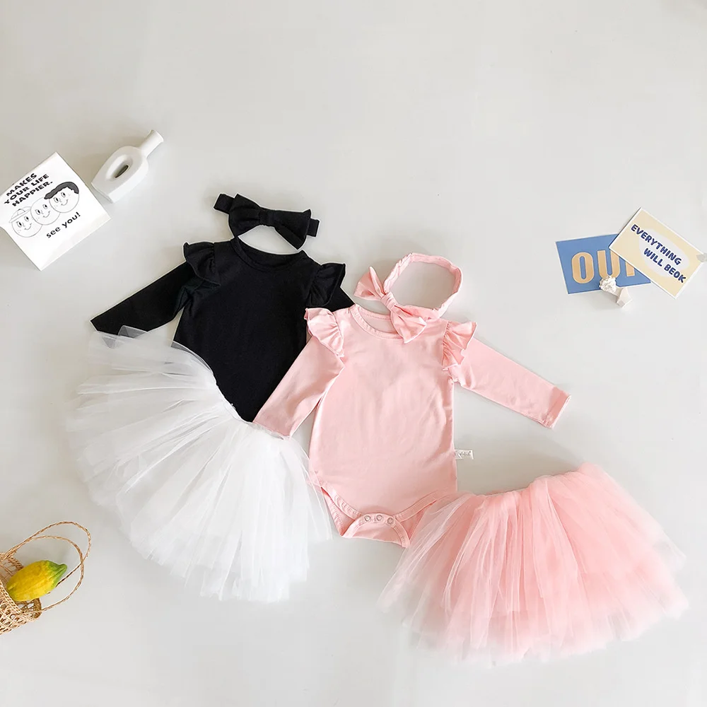 New Spring Baby's Black Shoulder Dress Mesh Skirt Hair Belt Three Piece Set for Female Baby
New Spring Baby's Black Shoulder Dress Mesh Skirt Hair Belt Three Piece Set for Female Baby