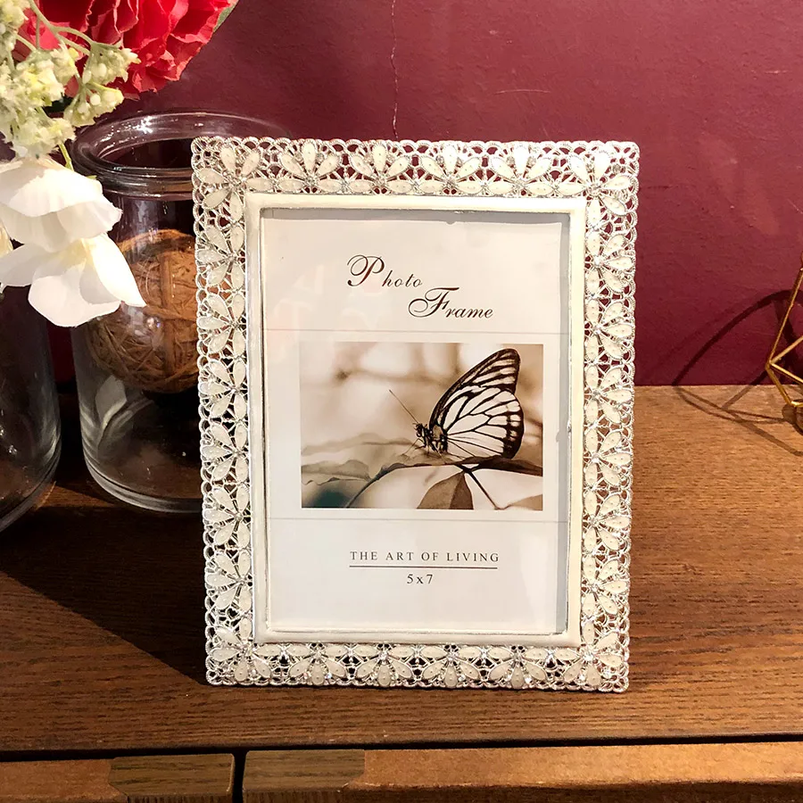 6/7inch Korean Sliver white color photo frame family Alloy baby photo frame for home decoration Display Wedding Gift XC051
6/7inch Korean Sliver white color photo frame family Alloy baby photo frame for home decoration Display Wedding Gift XC051