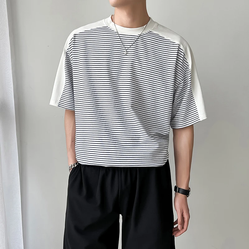 Summer Tshirt Men Loose Casual Stripe Short Sleeve T-shirt Male Women Korean Net Celebrity Street Wear Fashion Top Tee Shirt
Summer Tshirt Men Loose Casual Stripe Short Sleeve T-shirt Male Women Korean Net Celebrity Street Wear Fashion Top Tee Shirt