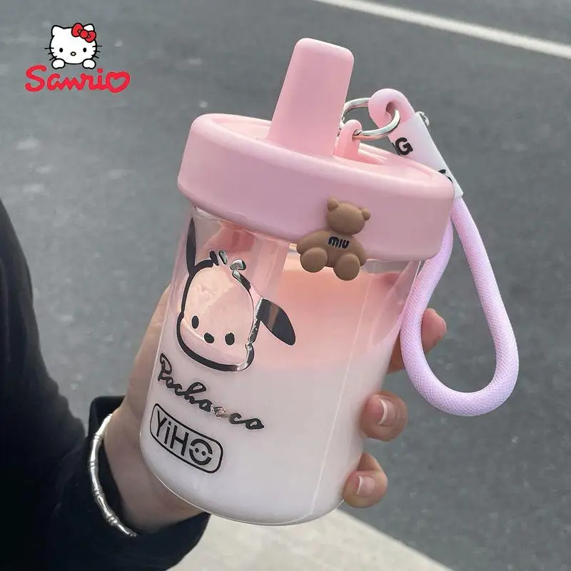 Sanrio Pochacco Water Cup 550Ml Heat Safe Plastic Cup Kawaii Portable Rope High Capacity Anti-Scald Seal Simple Girlfriend Gift
Sanrio Pochacco Water Cup 550Ml Heat Safe Plastic Cup Kawaii Portable Rope High Capacity Anti-Scald Seal Simple Girlfriend Gift