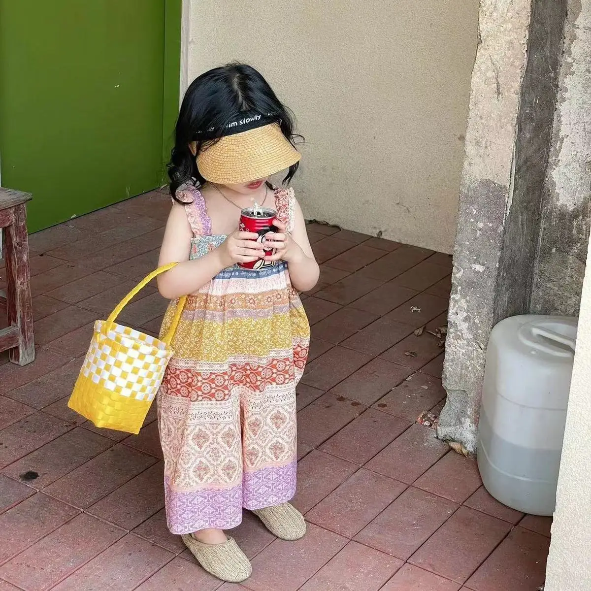 Детский хлопковый комбинезон, повседневный Мягкий комбинезон без рукавов с принтом в Корейском стиле для девочек, лето 2023 
Детский хлопковый комбинезон, повседневный Мягкий комбинезон без рукавов с принтом в Корейском стиле для девочек, лето 2023