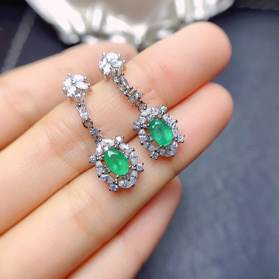925 Silver Natural Emerald Women's Earrings High End Design Luxury Jewelry Sale Free Shipping 4*6mm Stud Earrings
925 Silver Natural Emerald Women's Earrings High End Design Luxury Jewelry Sale Free Shipping 4*6mm Stud Earrings