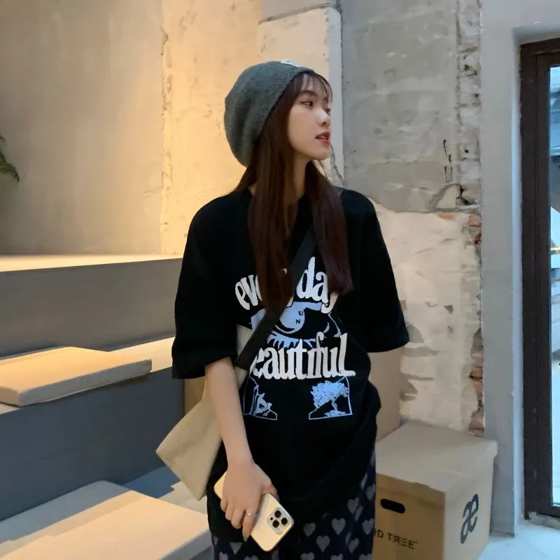 6970 New fun printing large version girlfriends loose mid-length short-sleeved T-shirt women
6970 New fun printing large version girlfriends loose mid-length short-sleeved T-shirt women