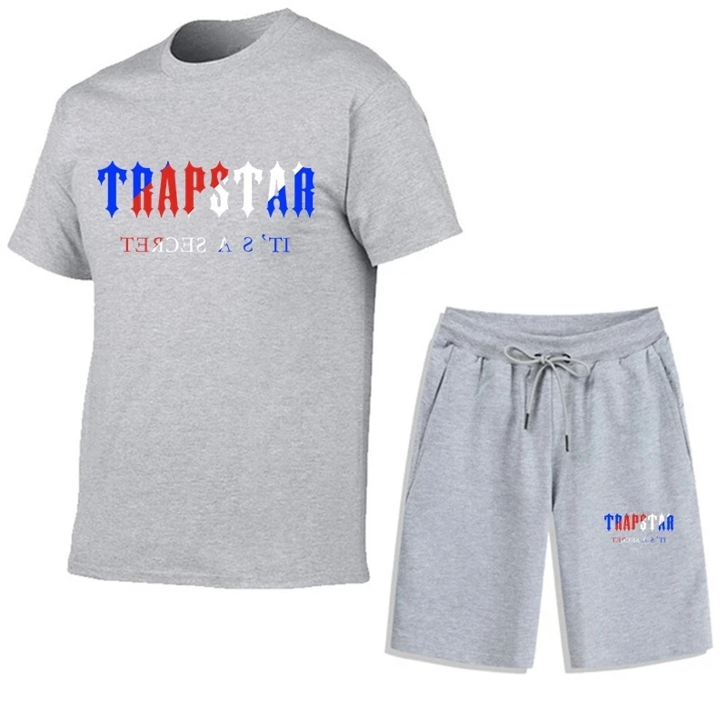 2022 TRAPSTAR Printed two piece Men's brand cotton short sleeve T-shirt + shorts casual sports casual set
2022 TRAPSTAR Printed two piece Men's brand cotton short sleeve T-shirt + shorts casual sports casual set