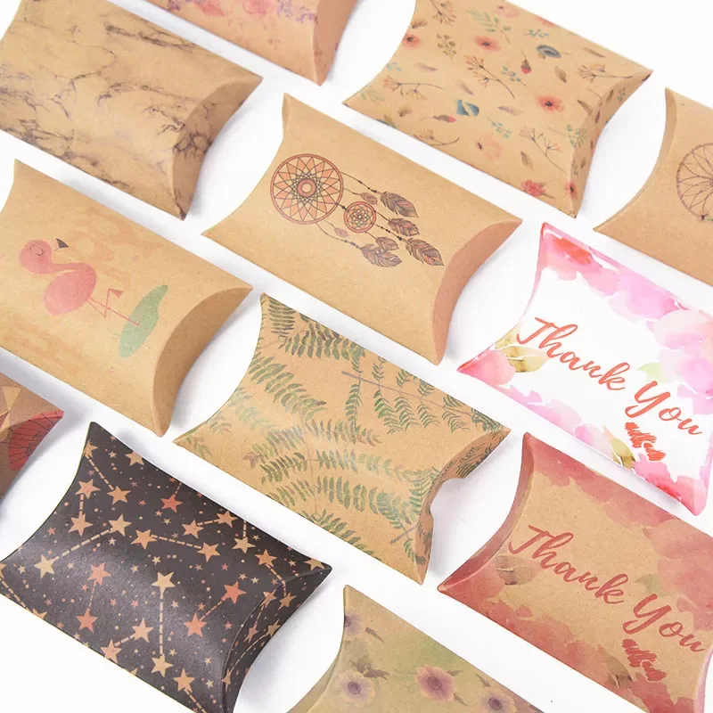 10/20Pcs Pillow Shape Candy Box Kraft Paper Gift Packaging Boxes Candy Bags Rustic Wedding Favors Birthday Party Decorations
10/20Pcs Pillow Shape Candy Box Kraft Paper Gift Packaging Boxes Candy Bags Rustic Wedding Favors Birthday Party Decorations