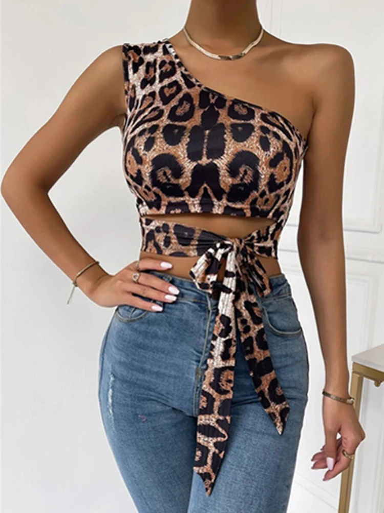 Woman Summer Elegant One Shoulder Sleeveless Blouse Sexy Diagonal Collar Cutout Lace-Up Party Shirt Vintage Leopard Slim Top
Woman Summer Elegant One Shoulder Sleeveless Blouse Sexy Diagonal Collar Cutout Lace-Up Party Shirt Vintage Leopard Slim Top