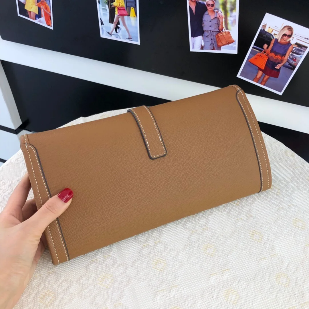Womens Leather Clutch Purse Fashion Designer Wallet Luxury Leather Roll Up Flap Clutch Evening Wedding Orange Pouch Handbag
Womens Leather Clutch Purse Fashion Designer Wallet Luxury Leather Roll Up Flap Clutch Evening Wedding Orange Pouch Handbag
