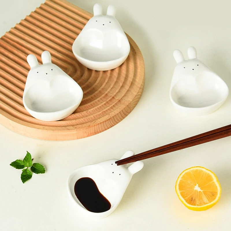 1pc Ceramic Sauce Dish With Handle Rabbit Seasoning Dish Sushi Dipping Bowl Serving Plate
1pc Ceramic Sauce Dish With Handle Rabbit Seasoning Dish Sushi Dipping Bowl Serving Plate
