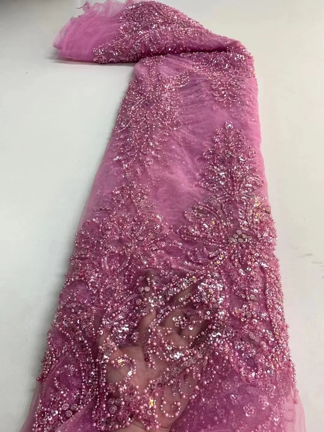 French Pink Lace Fabric With Sequins And Beads High-end Sequence Lace Fabric 2022 High Quality Lace 5 Yards For Wedding Dress
French Pink Lace Fabric With Sequins And Beads High-end Sequence Lace Fabric 2022 High Quality Lace 5 Yards For Wedding Dress