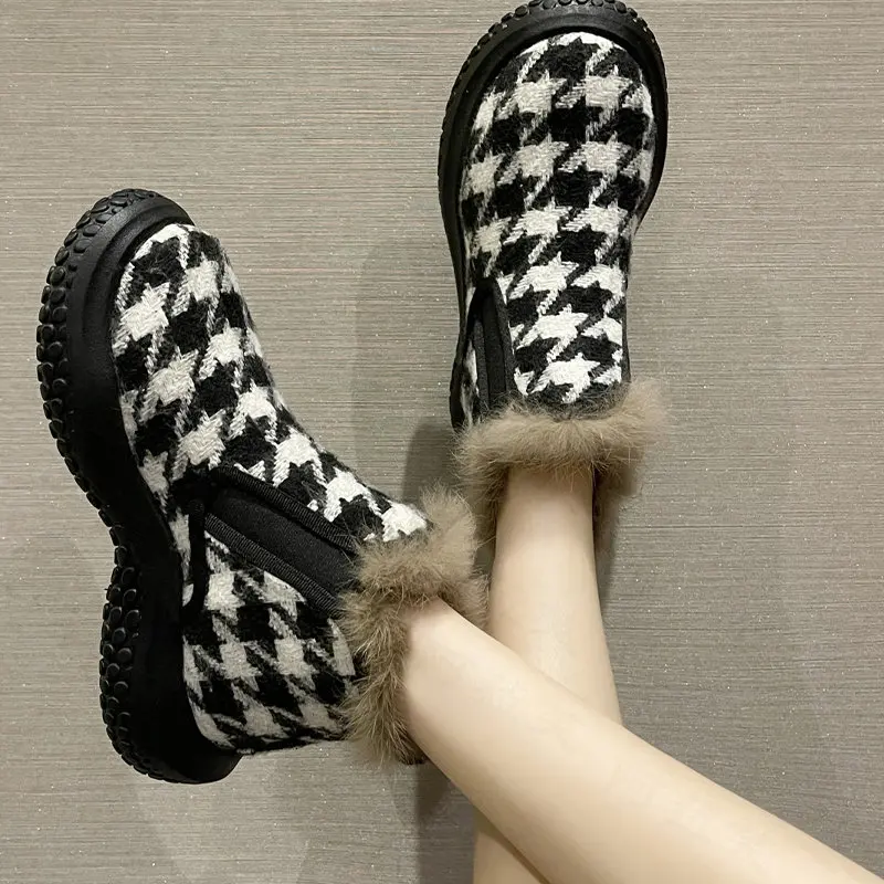 Winter New Women Ankle Snow Warm Boots Plush Flats Platform Zapatos Mujer Chelsea Comfortable Lolita 2022 Walking Women Shoes
Winter New Women Ankle Snow Warm Boots Plush Flats Platform Zapatos Mujer Chelsea Comfortable Lolita 2022 Walking Women Shoes