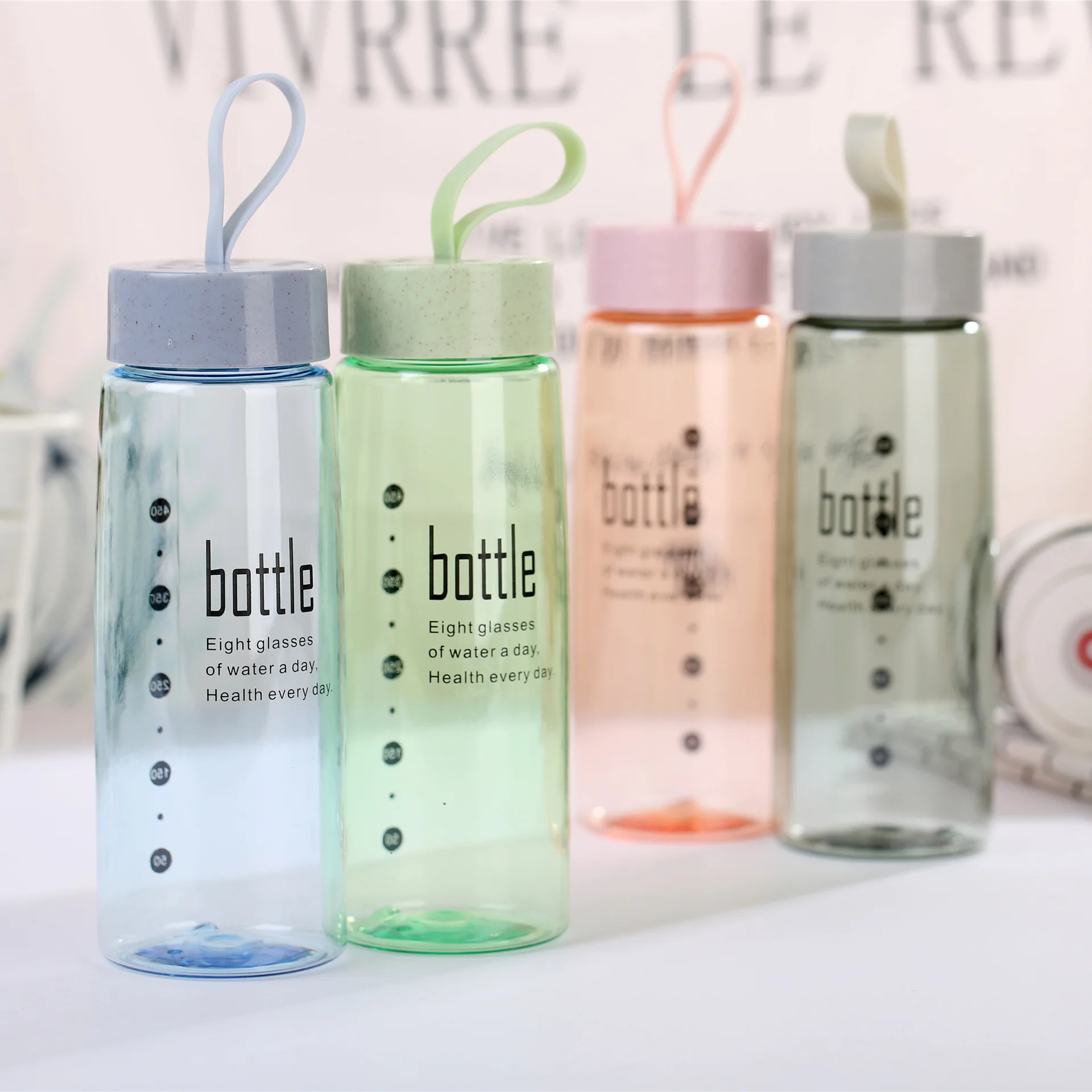 Korean Wheat Cup Transparent Frosted Plastic Water Bottle with Cover Lifting Rope Outdoor Environmental Portable Sports Kettle
Korean Wheat Cup Transparent Frosted Plastic Water Bottle with Cover Lifting Rope Outdoor Environmental Portable Sports Kettle