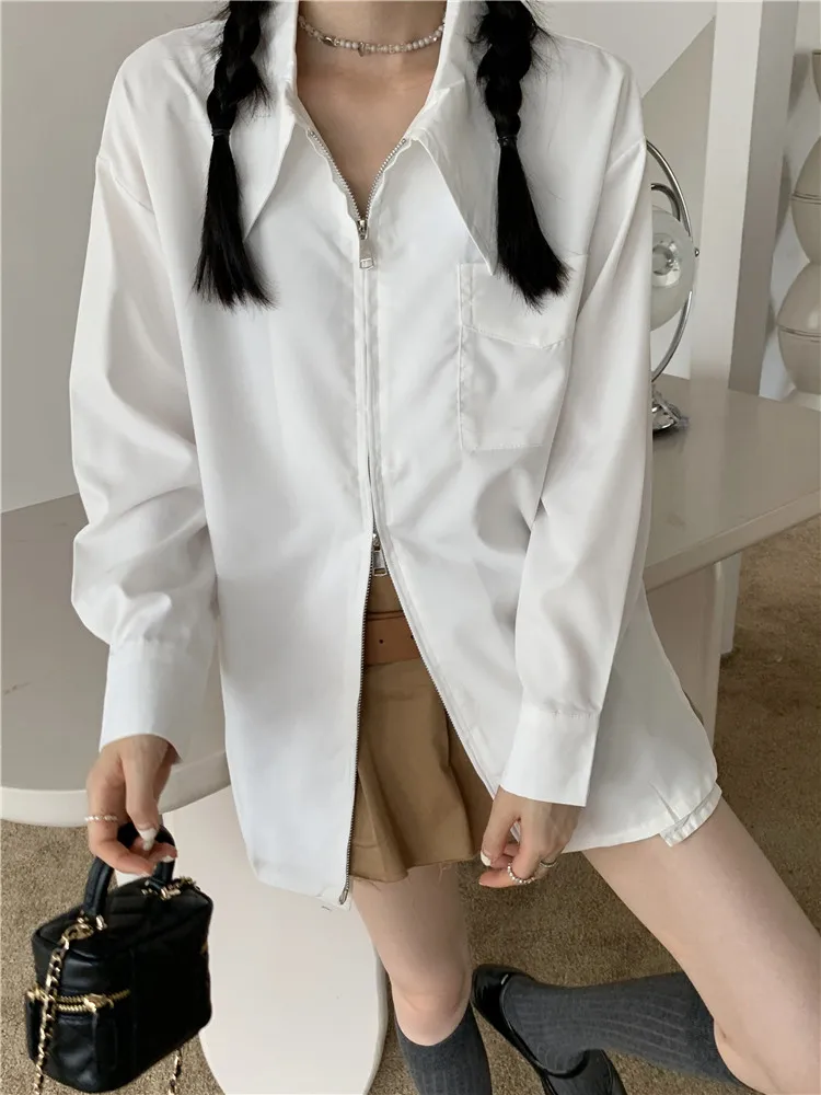 New Simple Design Chic Zipper Front Blouse Loose Casual Split White Blue Shirt Fashion Turn Down Neck Long Sleeve Retro Slim Top
New Simple Design Chic Zipper Front Blouse Loose Casual Split White Blue Shirt Fashion Turn Down Neck Long Sleeve Retro Slim Top
