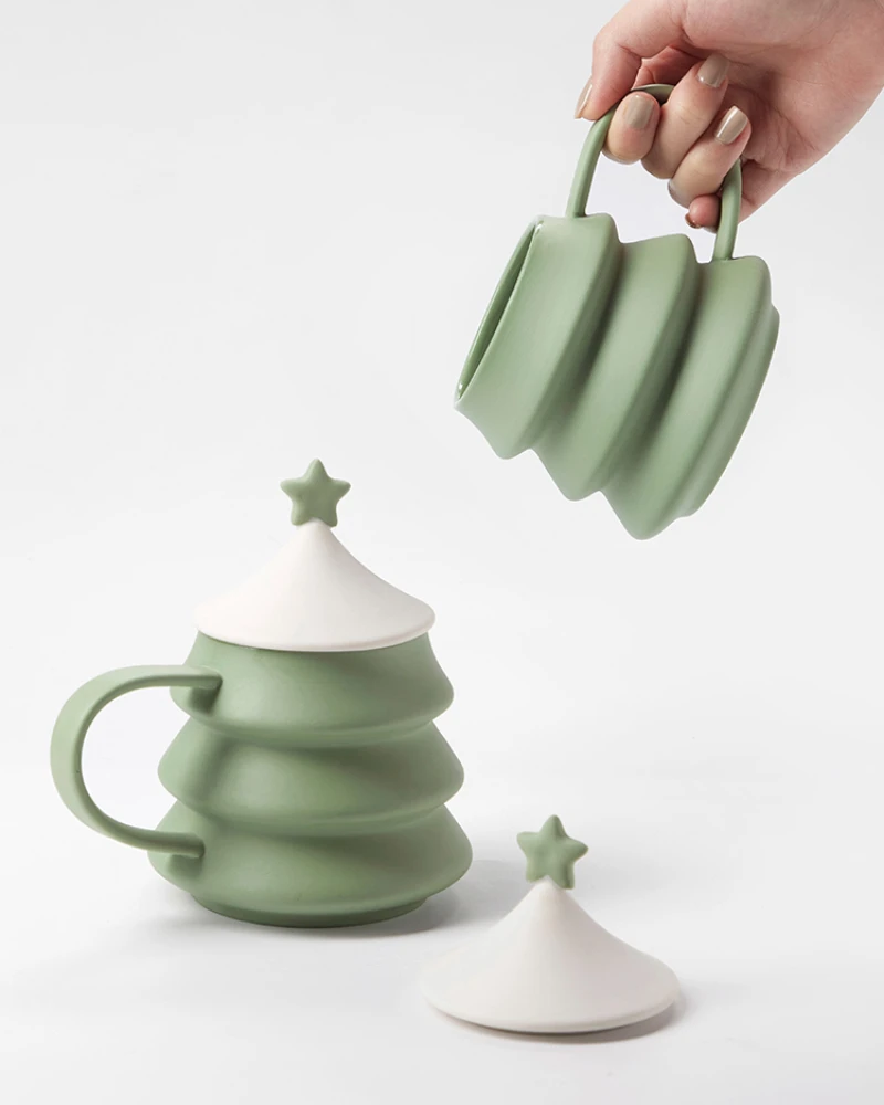 Millie Style Creative Ceramic Cup Green Christmas Tree Gift Box Girl Heart Mug Water Cup with Cover
Millie Style Creative Ceramic Cup Green Christmas Tree Gift Box Girl Heart Mug Water Cup with Cover