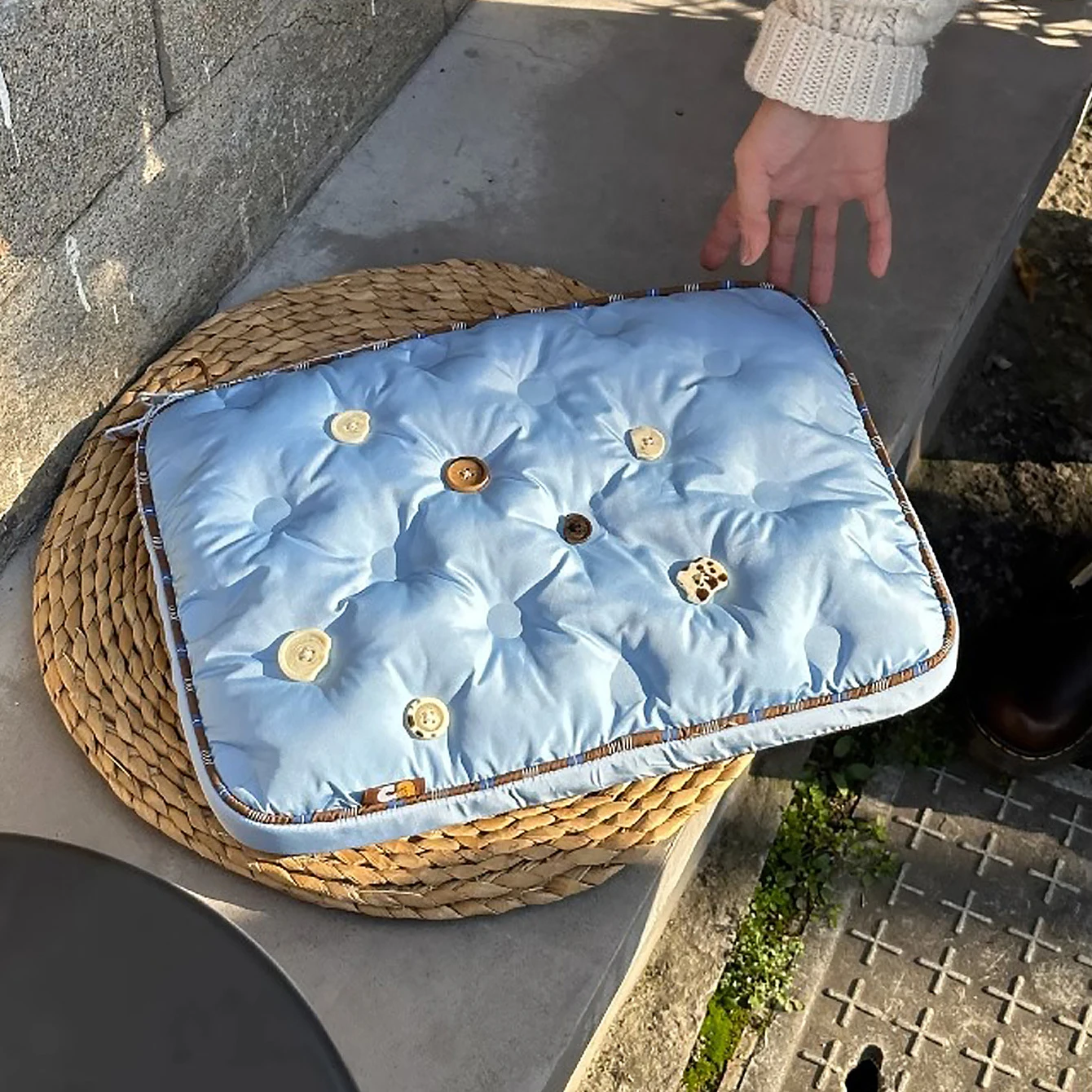 Корейская сумка для компьютера с голубыми кнопками, сумка для хранения для планшета и компьютера, Женская Вместительная дорожная сумка для хранения косметики
Корейская сумка для компьютера с голубыми кнопками, сумка для хранения для планшета и компьютера, Женская Вместительная дорожная сумка для хранения косметики