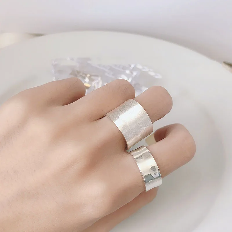 Trendy Minimalism Silver Wide Smooth Rings for Women Men Couple Wedding Engagement Silver Women's Vintage Ring Fine Jewelry
Trendy Minimalism Silver Wide Smooth Rings for Women Men Couple Wedding Engagement Silver Women's Vintage Ring Fine Jewelry