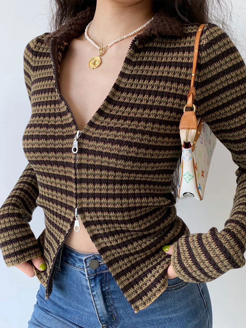 Women Cardigan Vintage Multi Striped Cardigan Double Zipper Crop Sweater y2k Slim Fit Knitted Sweater Fashion Women Jumper Tops
Women Cardigan Vintage Multi Striped Cardigan Double Zipper Crop Sweater y2k Slim Fit Knitted Sweater Fashion Women Jumper Tops
