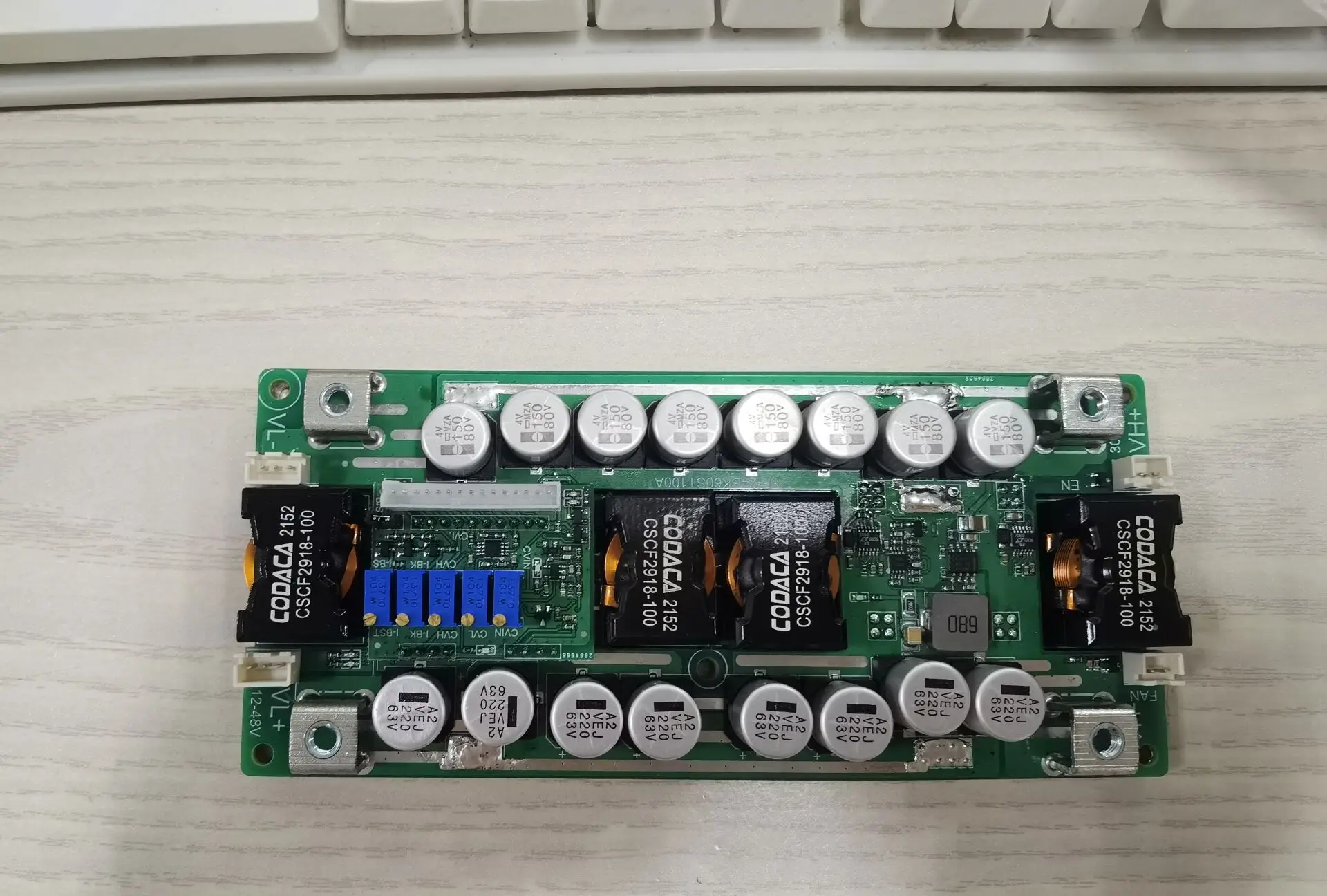 DC-DC high-power step-down power supply Laser stabilized power supply 2KW output adjustable 3-54V/current 80A
DC-DC high-power step-down power supply Laser stabilized power supply 2KW output adjustable 3-54V/current 80A