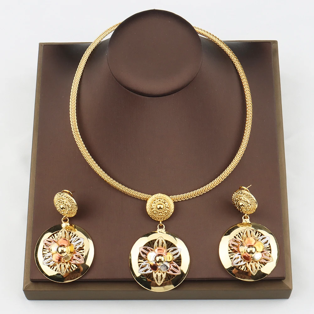 Classic Elegant Jewelry Sets Round Shape Fashion 18K Gold Color Smooth Necklaces Earrings Trendy Wedding Accessories Ladies
Classic Elegant Jewelry Sets Round Shape Fashion 18K Gold Color Smooth Necklaces Earrings Trendy Wedding Accessories Ladies