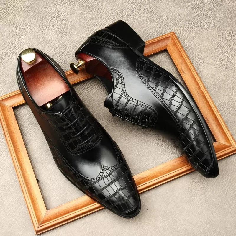 Handmade Carving Men Genuine Leather Dress Shoes Quality Italian Design Black Brown Business Pointed Toe Wedding Brogue Shoe
Handmade Carving Men Genuine Leather Dress Shoes Quality Italian Design Black Brown Business Pointed Toe Wedding Brogue Shoe