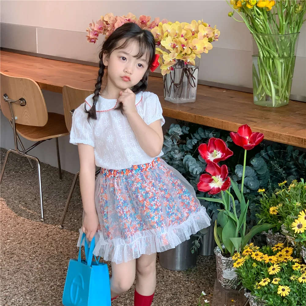 2022 Summer New Children's Clothing Girls Foreign Short-sleeved Suit Children's Fashionable Shirt Floral Gauze Skirt Two-piece
2022 Summer New Children's Clothing Girls Foreign Short-sleeved Suit Children's Fashionable Shirt Floral Gauze Skirt Two-piece