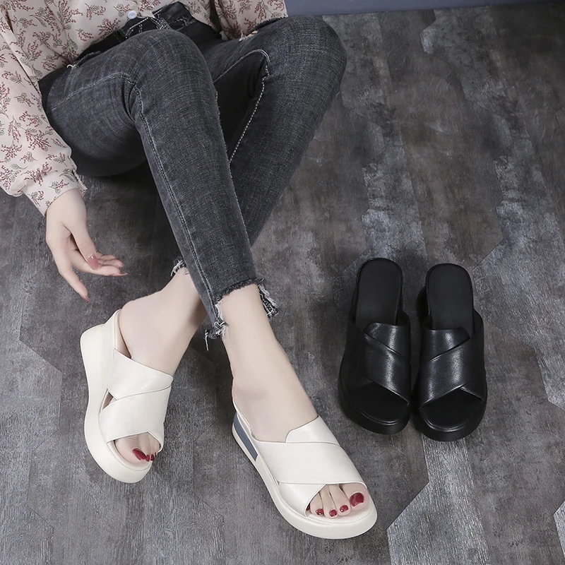 Summer Women Sandals Fashion Wedges Slippers 2023 Summer New Thick-soled Slippers Women's Platform Fashion High-heeled Slippers
Summer Women Sandals Fashion Wedges Slippers 2023 Summer New Thick-soled Slippers Women's Platform Fashion High-heeled Slippers