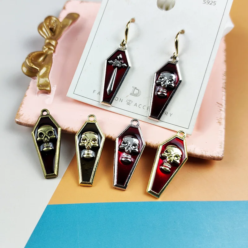 10 шт. подвески из сплава с капельным маслом в виде черепа на Хэллоуин гроб Подвеска Серьги «сделай сам» Подвески Ювелирные изделия Аксессуа...
10 шт. подвески из сплава с капельным маслом в виде черепа на Хэллоуин гроб Подвеска Серьги «сделай сам» Подвески Ювелирные изделия Аксессуа...