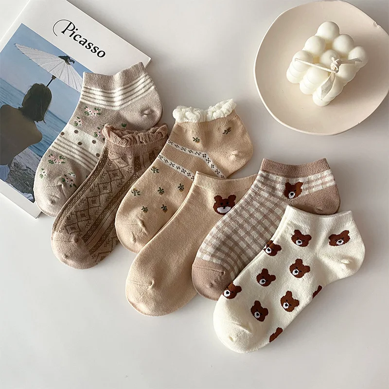 Omikaa 6 Pairs Korean Cute Bear Socks Female Short Socks Cotton Retro Curry Low Cut Socks Kawaii White Socks Women Coffee Sock
Omikaa 6 Pairs Korean Cute Bear Socks Female Short Socks Cotton Retro Curry Low Cut Socks Kawaii White Socks Women Coffee Sock