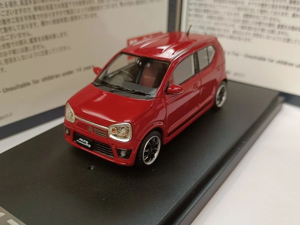 Модель автомобиля из смолы 1/43, модель Mark43 Suzuki Alto Sport Turbo RS HA365 Red, Высококачественная коллекция, орнамент, подарок
Модель автомобиля из смолы 1/43, модель Mark43 Suzuki Alto Sport Turbo RS HA365 Red, Высококачественная коллекция, орнамент, подарок